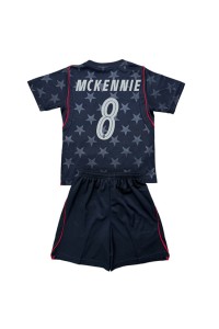 Yhdysvallat Weston McKennie #8 Jalkapallovaatteet Lasten Vieraspeliasu MM-kisat 2026 Lyhythihainen (+ Lyhyet housut)